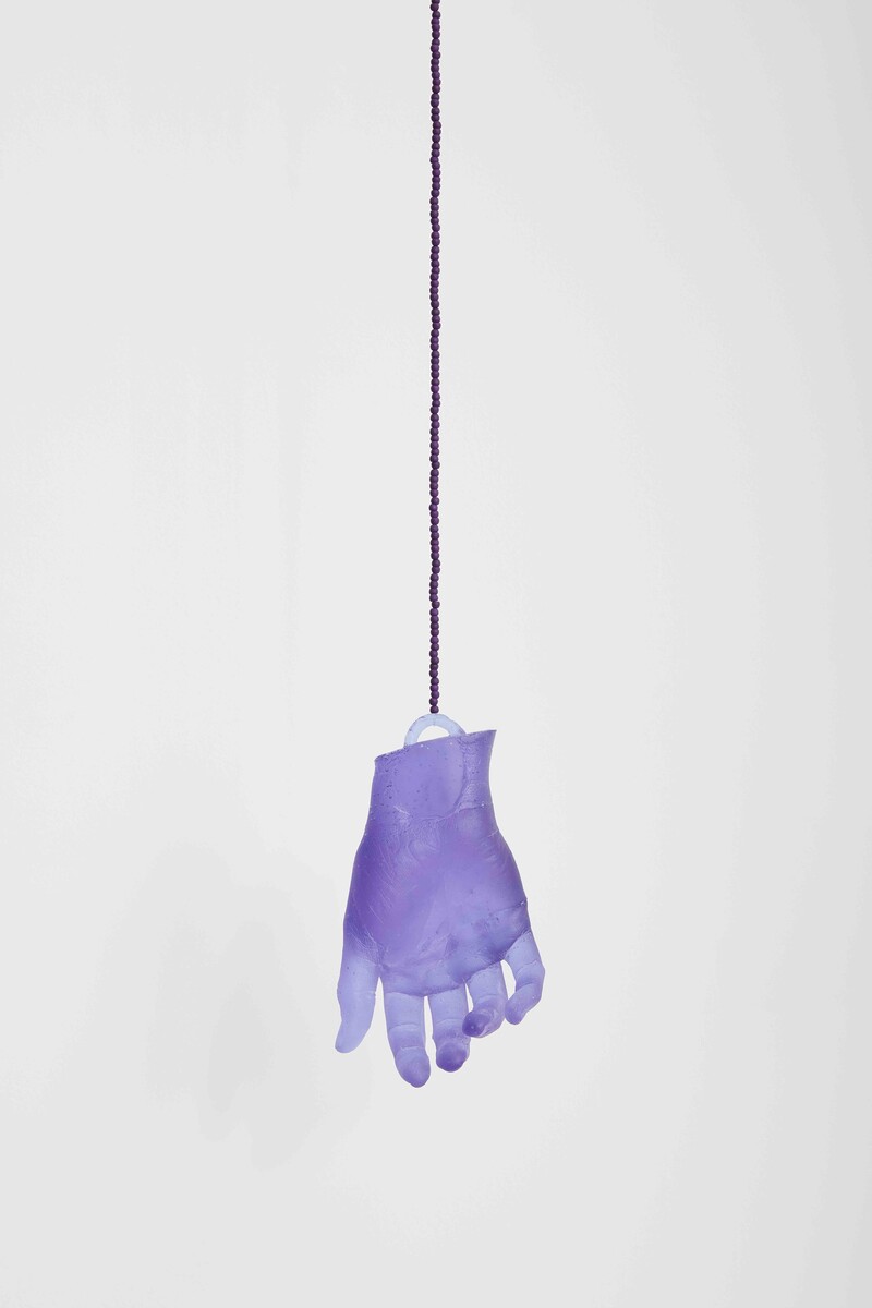 Carmen Winant; My right hand at rest; 2025