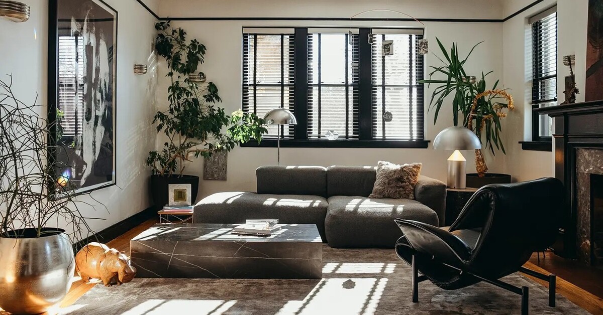 A Former Doctor’s Office Is Now This Chicago Gallerist’s Art Deco Apartment