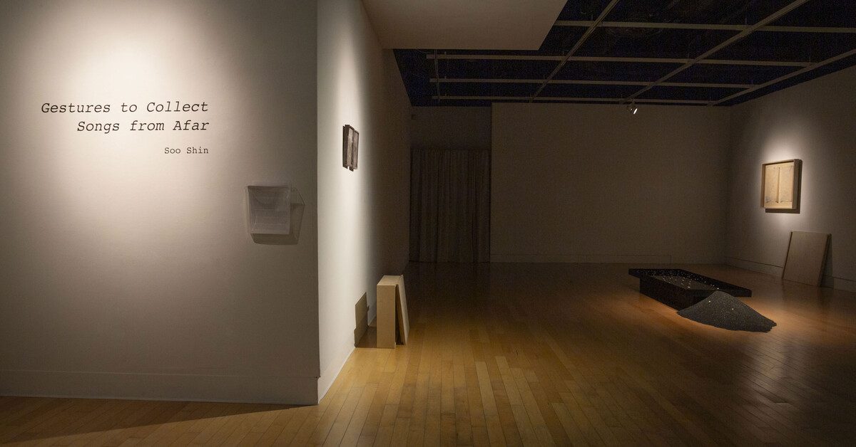 Gestures to Collect Songs from Afar